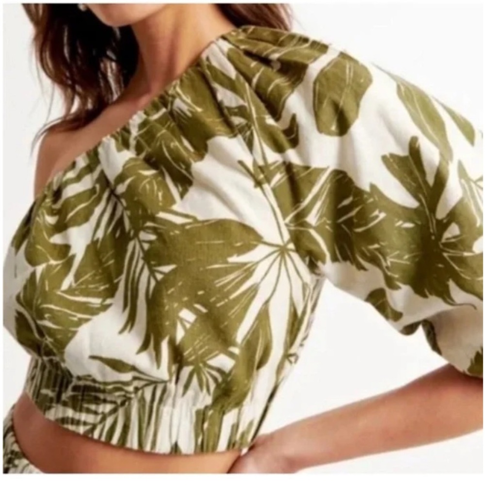 One shoulder cropped linen top